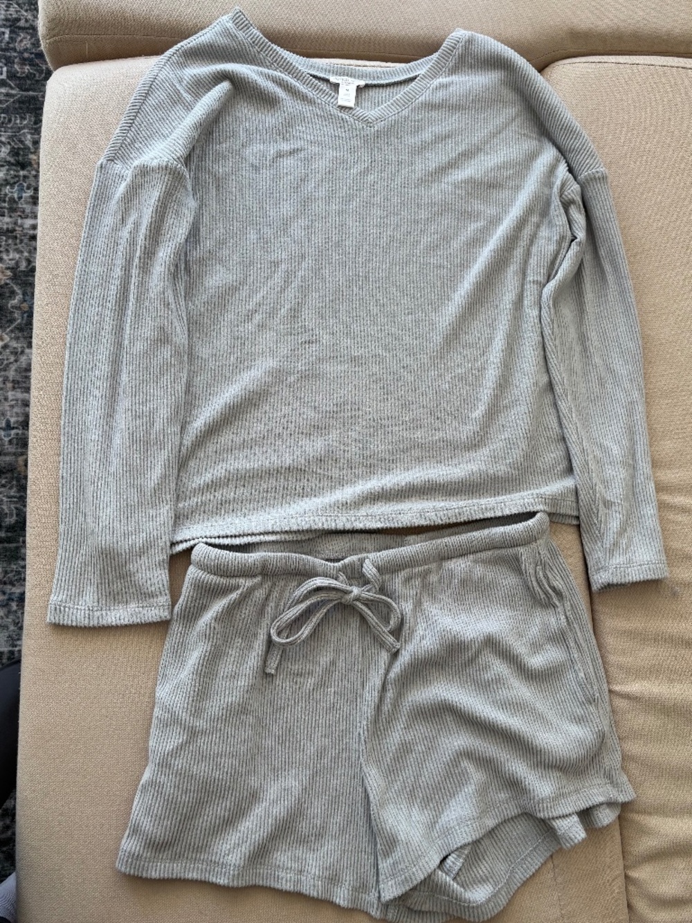 Gray Matching Set
